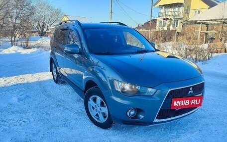 Mitsubishi Outlander III рестайлинг 3, 2011 год, 1 400 000 рублей, 4 фотография