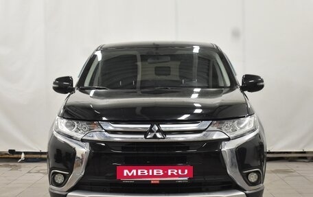 Mitsubishi Outlander III рестайлинг 3, 2017 год, 2 100 000 рублей, 3 фотография