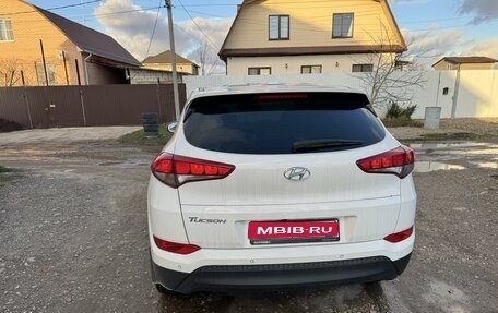 Hyundai Tucson III, 2017 год, 1 800 000 рублей, 1 фотография