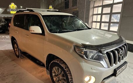 Toyota Land Cruiser Prado 150 рестайлинг 2, 2015 год, 3 597 000 рублей, 3 фотография