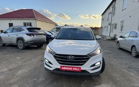 Hyundai Tucson III, 2017 год, 1 800 000 рублей, 2 фотография