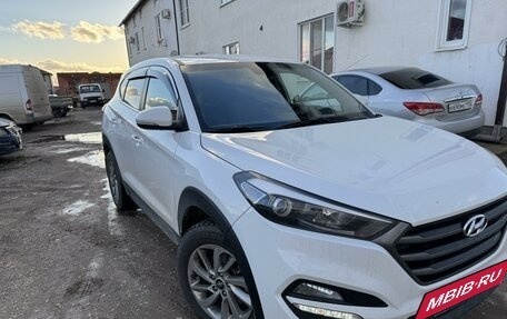 Hyundai Tucson III, 2017 год, 1 800 000 рублей, 3 фотография