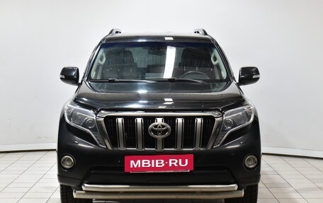 Toyota Land Cruiser Prado 150 рестайлинг 2, 2015 год, 3 434 000 рублей, 3 фотография