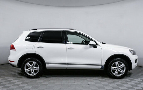 Volkswagen Touareg III, 2014 год, 2 998 000 рублей, 4 фотография