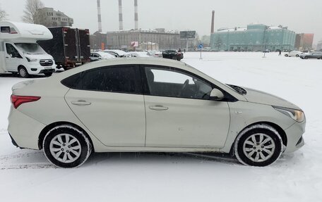 Hyundai Solaris II рестайлинг, 2019 год, 950 000 рублей, 5 фотография