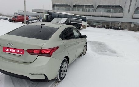 Hyundai Solaris II рестайлинг, 2019 год, 950 000 рублей, 4 фотография