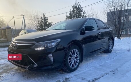 Toyota Camry, 2017 год, 2 800 000 рублей, 6 фотография