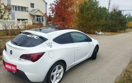 Opel Astra J, 2013 год, 1 400 000 рублей, 11 фотография