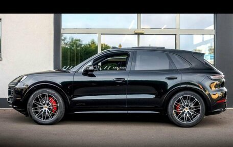 Porsche Cayenne III, 2024 год, 29 590 000 рублей, 2 фотография