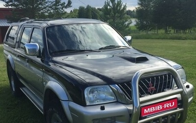 Mitsubishi L200 III рестайлинг, 2004 год, 950 000 рублей, 1 фотография