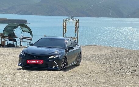 Toyota Camry, 2021 год, 3 100 000 рублей, 12 фотография