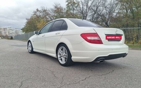 Mercedes-Benz C-Класс, 2011 год, 1 700 000 рублей, 7 фотография