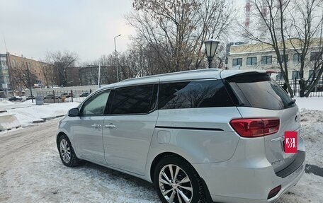 KIA Carnival III, 2019 год, 3 000 000 рублей, 10 фотография