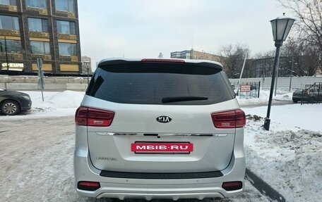 KIA Carnival III, 2019 год, 3 000 000 рублей, 11 фотография