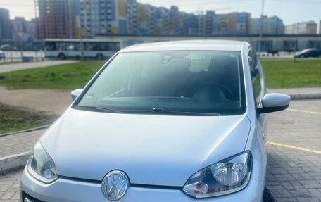 Volkswagen up! I рестайлинг, 2016 год, 799 000 рублей, 3 фотография