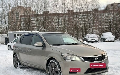 KIA cee'd I рестайлинг, 2011 год, 765 000 рублей, 3 фотография