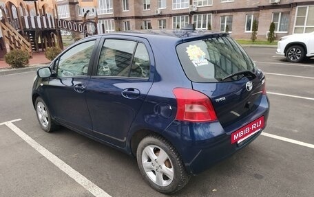 Toyota Yaris III рестайлинг, 2007 год, 600 000 рублей, 4 фотография