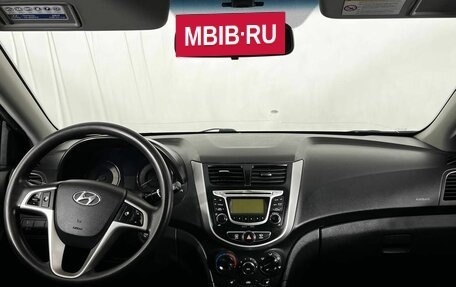 Hyundai Solaris II рестайлинг, 2013 год, 890 000 рублей, 11 фотография