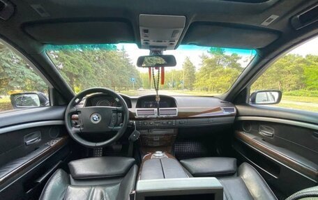 BMW 7 серия, 2004 год, 1 299 000 рублей, 12 фотография