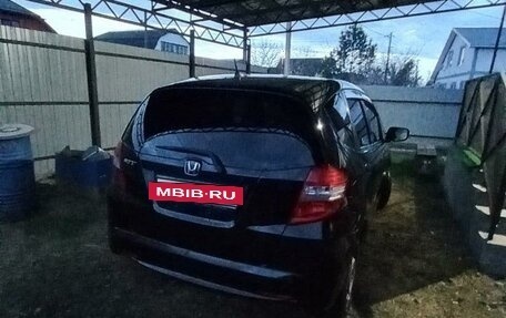 Honda Fit III, 2011 год, 900 000 рублей, 8 фотография