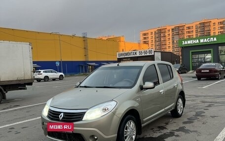 Renault Sandero I, 2013 год, 750 000 рублей, 3 фотография