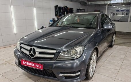 Mercedes-Benz C-Класс, 2012 год, 1 550 000 рублей, 1 фотография