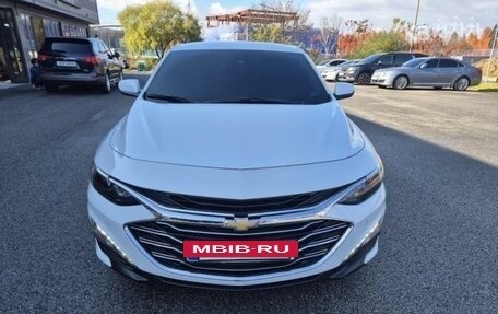 Chevrolet Malibu IX, 2021 год, 1 600 000 рублей, 2 фотография