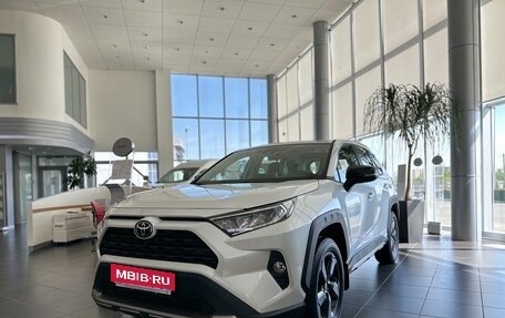 Toyota RAV4, 2023 год, 4 649 000 рублей, 1 фотография