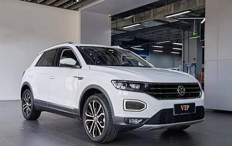 Volkswagen T-Roc I, 2021 год, 1 750 000 рублей, 1 фотография