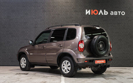 Chevrolet Niva I рестайлинг, 2015 год, 750 000 рублей, 4 фотография