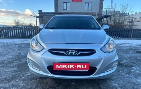 Hyundai Solaris II рестайлинг, 2011 год, 859 900 рублей, 2 фотография