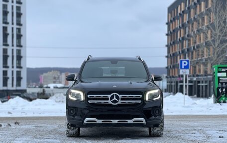 Mercedes-Benz GLB, 2019 год, 3 200 000 рублей, 2 фотография