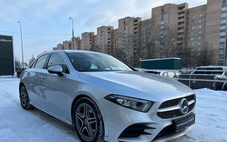 Mercedes-Benz A-Класс, 2019 год, 2 340 000 рублей, 3 фотография