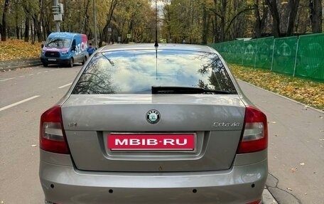 Skoda Octavia, 2009 год, 800 000 рублей, 2 фотография