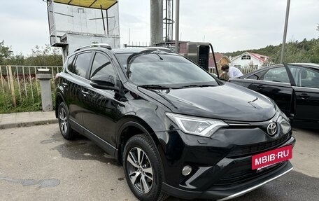 Toyota RAV4, 2016 год, 2 270 000 рублей, 2 фотография