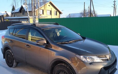 Toyota RAV4, 2015 год, 2 100 000 рублей, 3 фотография