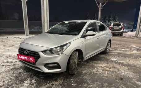 Hyundai Solaris II рестайлинг, 2018 год, 840 000 рублей, 5 фотография