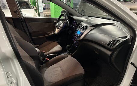 Hyundai Solaris II рестайлинг, 2012 год, 940 000 рублей, 16 фотография