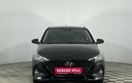 Hyundai Solaris II рестайлинг, 2021 год, 1 697 000 рублей, 2 фотография