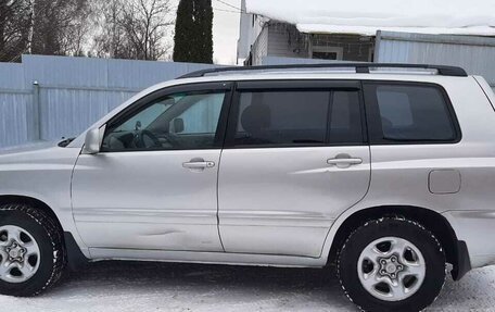 Toyota Highlander III, 2002 год, 1 100 000 рублей, 8 фотография