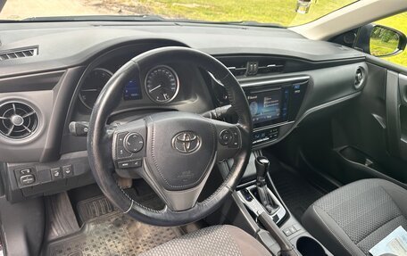 Toyota Corolla, 2018 год, 1 620 000 рублей, 10 фотография