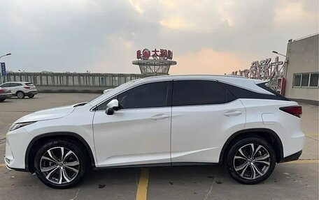 Lexus RX IV рестайлинг, 2021 год, 4 370 000 рублей, 4 фотография