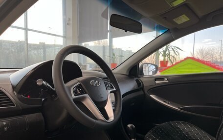 Hyundai Solaris II рестайлинг, 2016 год, 1 099 000 рублей, 28 фотография