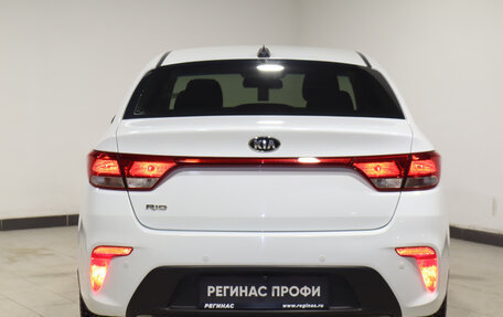 KIA Rio IV, 2018 год, 1 460 000 рублей, 4 фотография