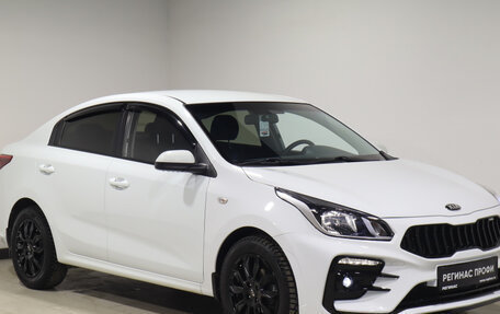 KIA Rio IV, 2018 год, 1 460 000 рублей, 2 фотография