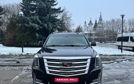 Cadillac Escalade IV, 2015 год, 4 499 999 рублей, 2 фотография