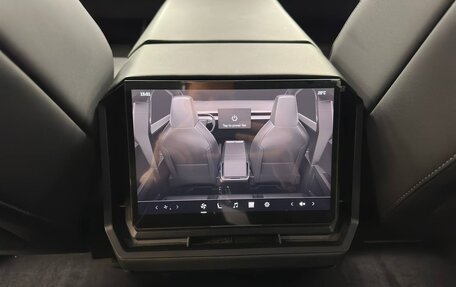 Tesla Cybertruck, 2024 год, 39 500 000 рублей, 12 фотография