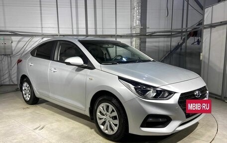 Hyundai Solaris II рестайлинг, 2017 год, 1 299 000 рублей, 3 фотография