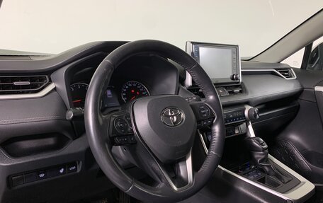 Toyota RAV4, 2020 год, 2 698 000 рублей, 3 фотография