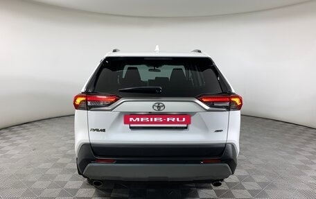 Toyota RAV4, 2020 год, 2 698 000 рублей, 17 фотография